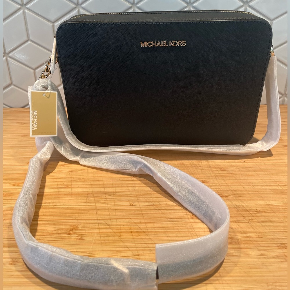 Michael Kors Crossbody Black Leather bag